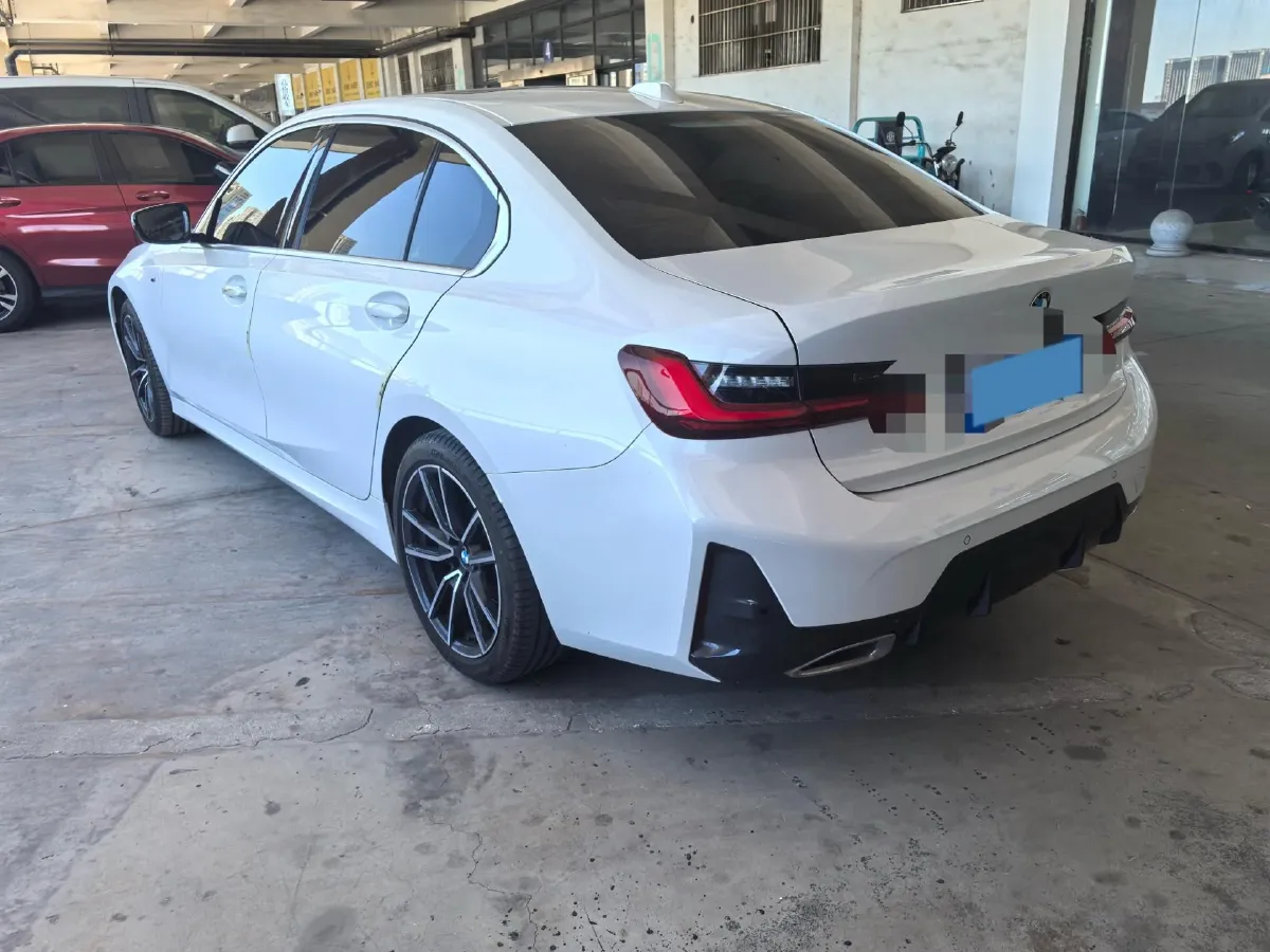 2023 BMW 3 Series 2.0T 156HP L4 8AT,autocango,china used car exporter,china ev exporter,chinese used car exporter,chinese used ev exporter