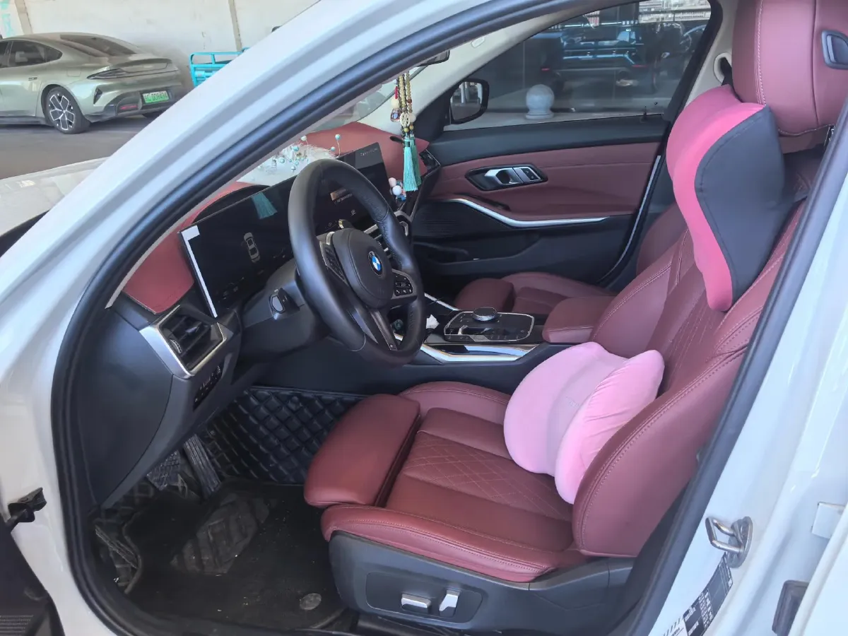 2023 BMW 3 Series 2.0T 156HP L4 8AT,autocango,china used car exporter,china ev exporter,chinese used car exporter,chinese used ev exporter