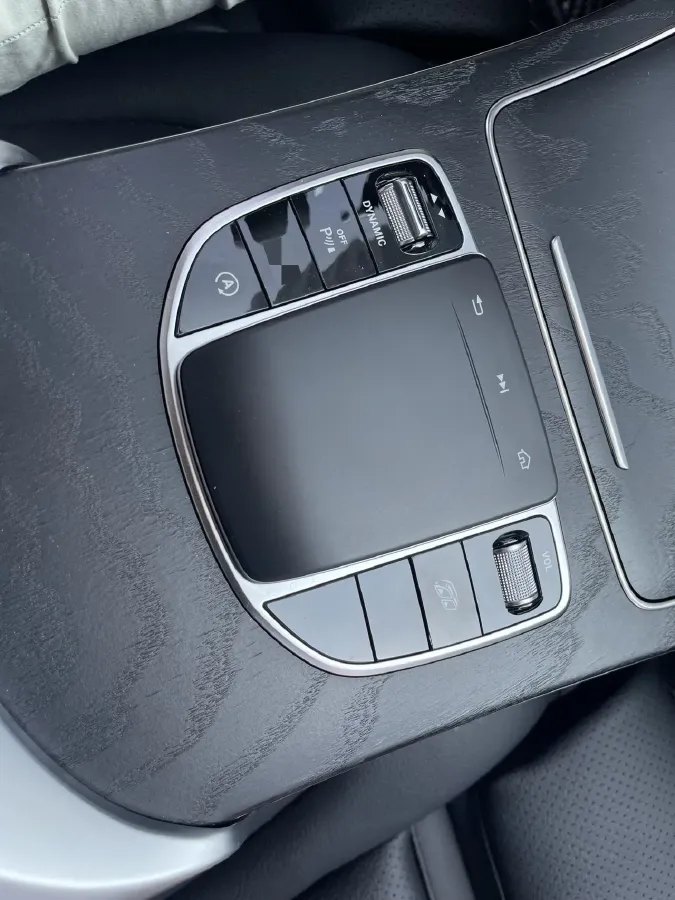 2021 Mercedes-Benz C Class 1.5T 184HP L4 9AT,autocango,china used car exporter,china ev exporter,chinese used car exporter,chinese used ev exporter