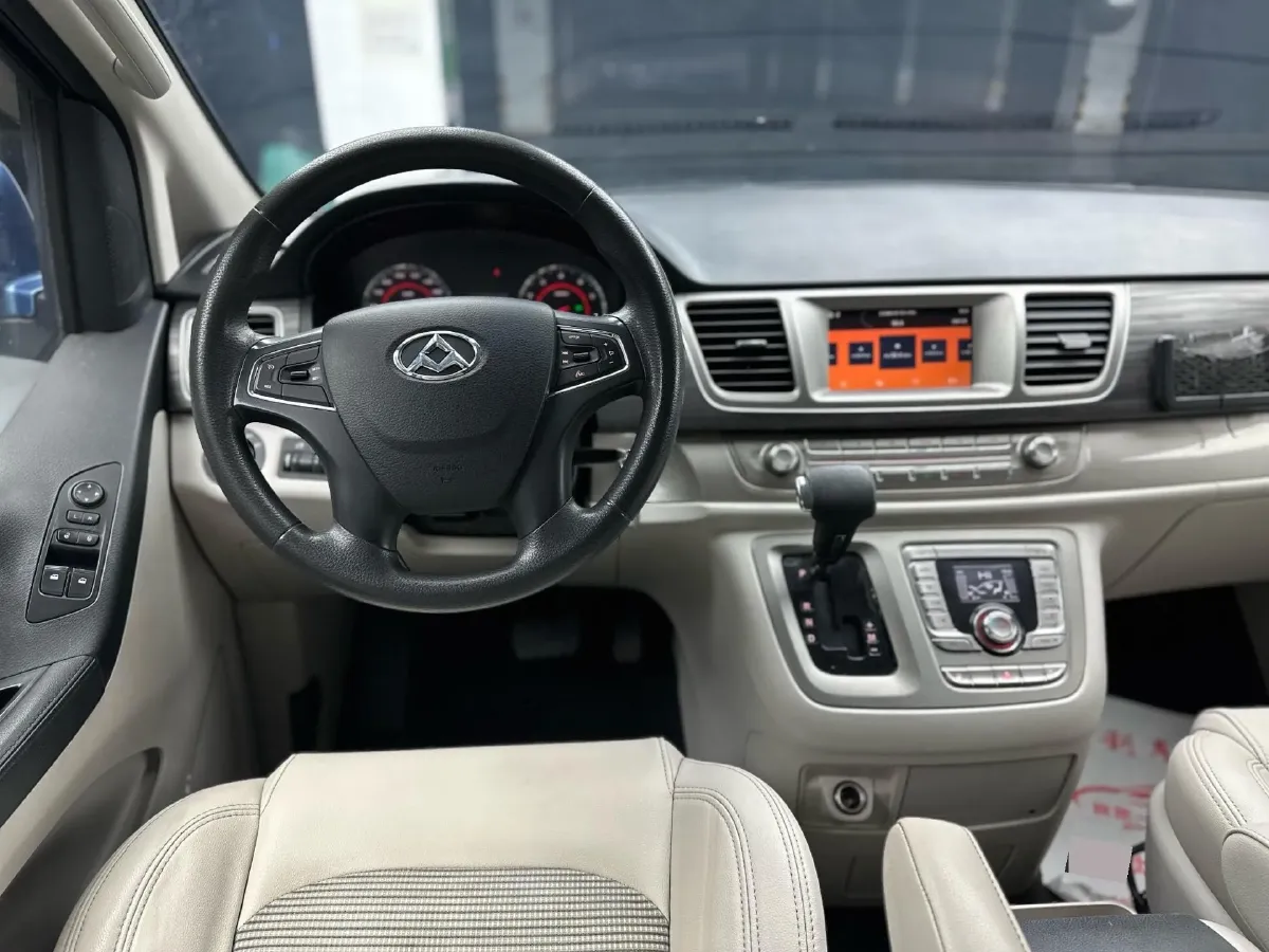 2016 MAXUS G10 2.0T 224HP L4 6AT,autocango,china used car exporter,china ev exporter,chinese used car exporter,chinese used ev exporter
