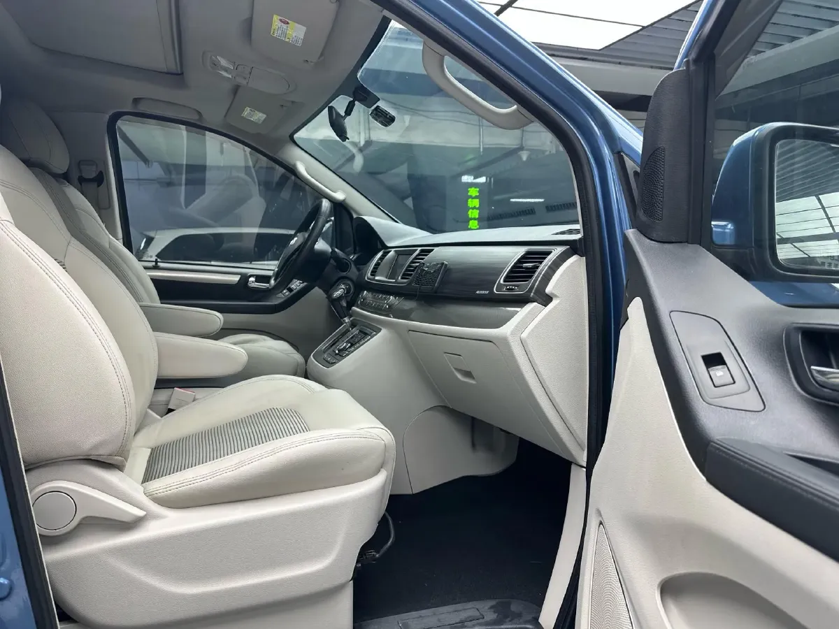 2016 MAXUS G10 2.0T 224HP L4 6AT,autocango,china used car exporter,china ev exporter,chinese used car exporter,chinese used ev exporter