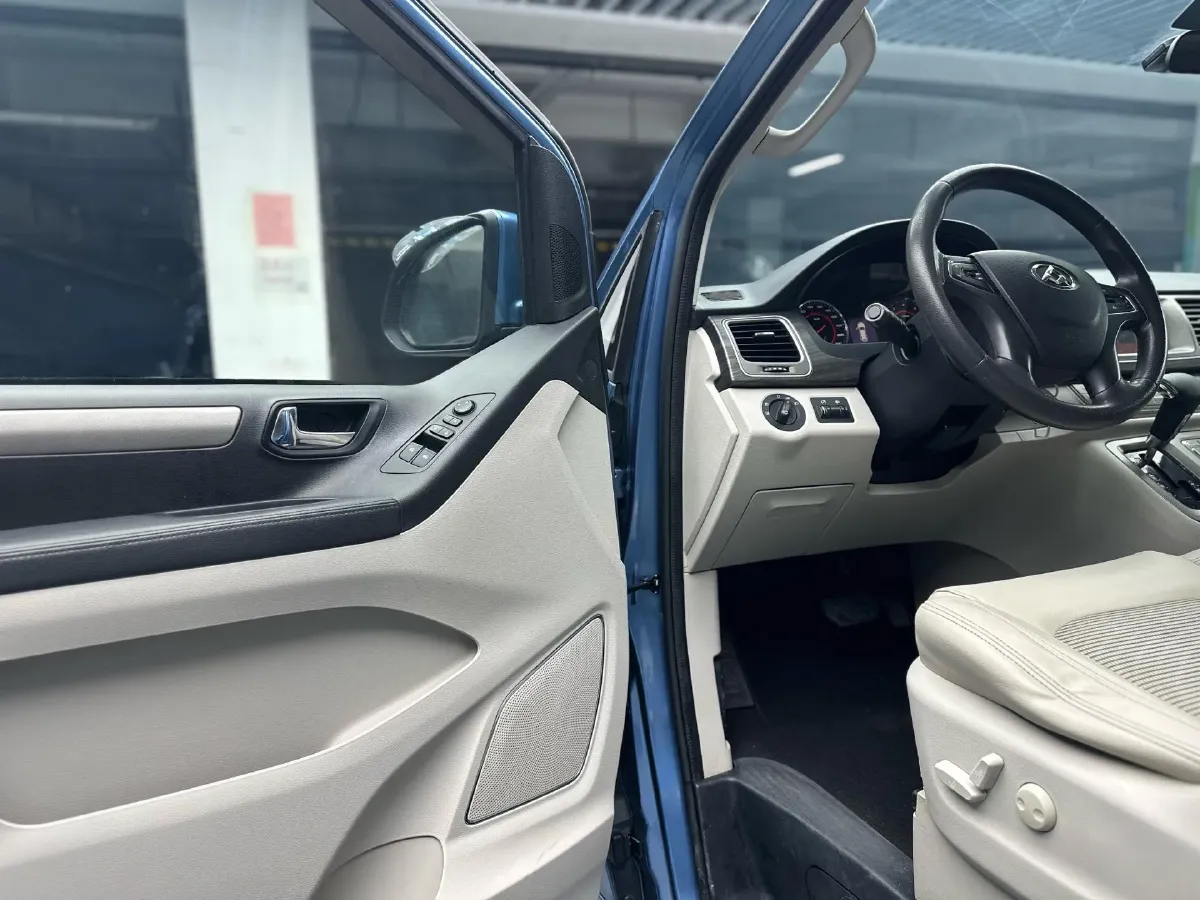 2016 MAXUS G10 2.0T 224HP L4 6AT,autocango,china used car exporter,china ev exporter,chinese used car exporter,chinese used ev exporter