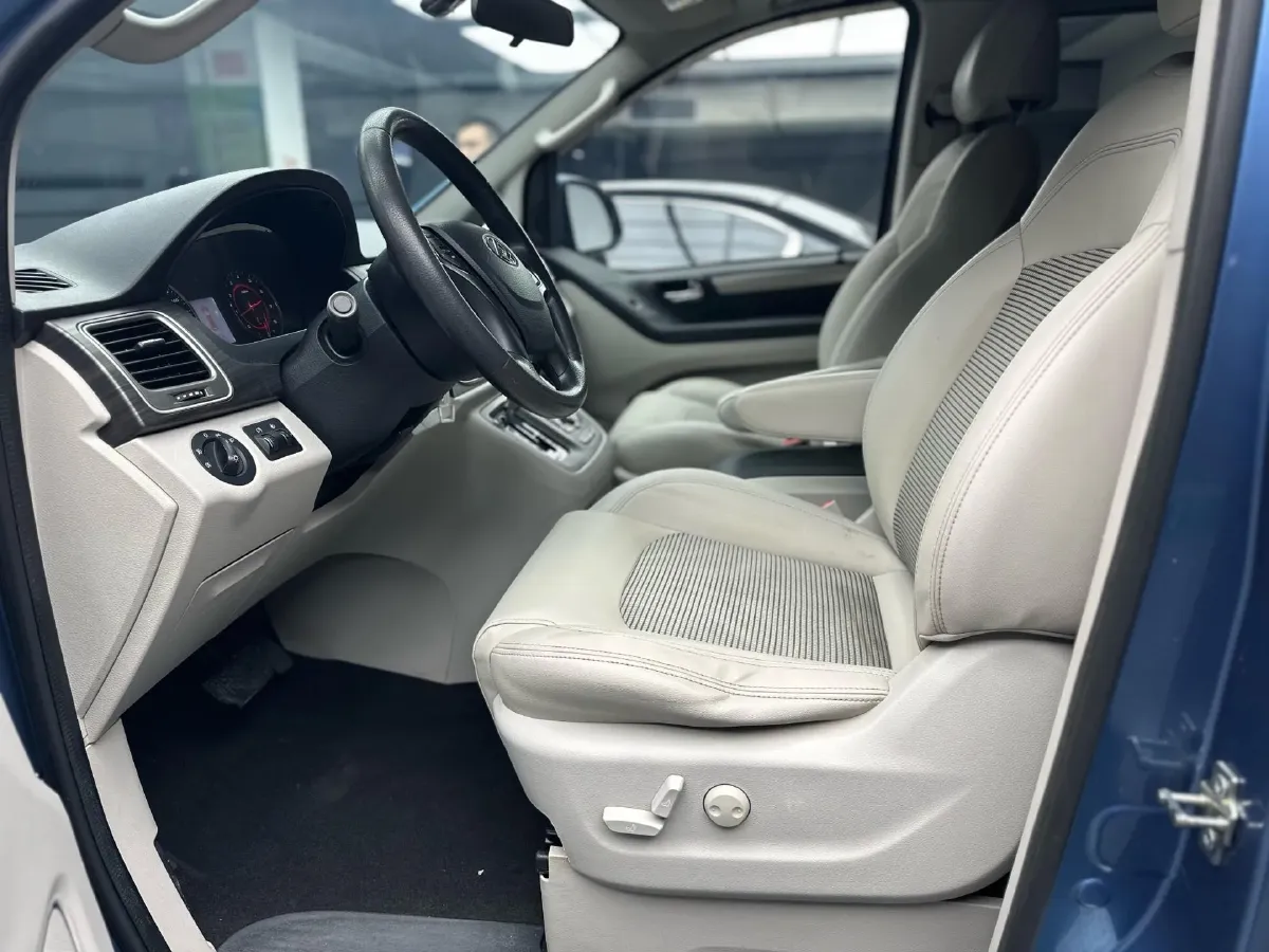 2016 MAXUS G10 2.0T 224HP L4 6AT,autocango,china used car exporter,china ev exporter,chinese used car exporter,chinese used ev exporter