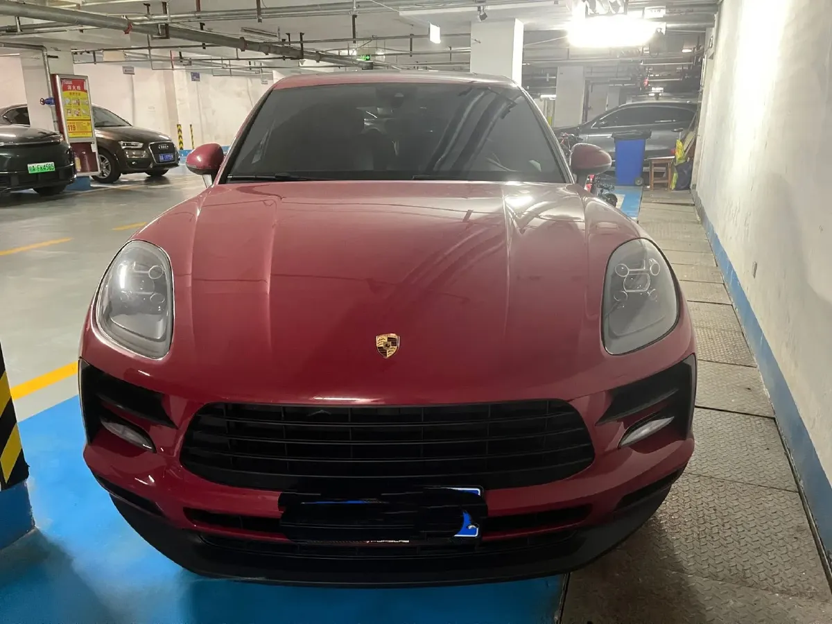 2018 Porsche Macan 2.0T 252HP L4 7DCT,autocango,china used car exporter,china ev exporter,chinese used car exporter,chinese used ev exporter