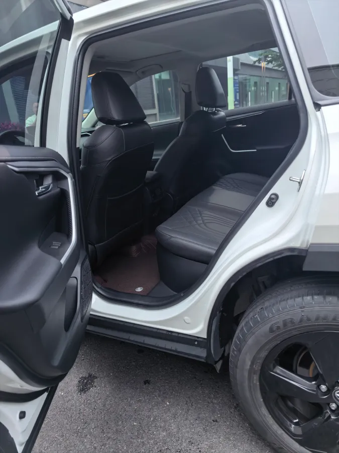 2021 Toyota RAV4 2.5L 178HP L4 E-CVT Hybrid,autocango,china used car exporter,china ev exporter,chinese used car exporter,chinese used ev exporter