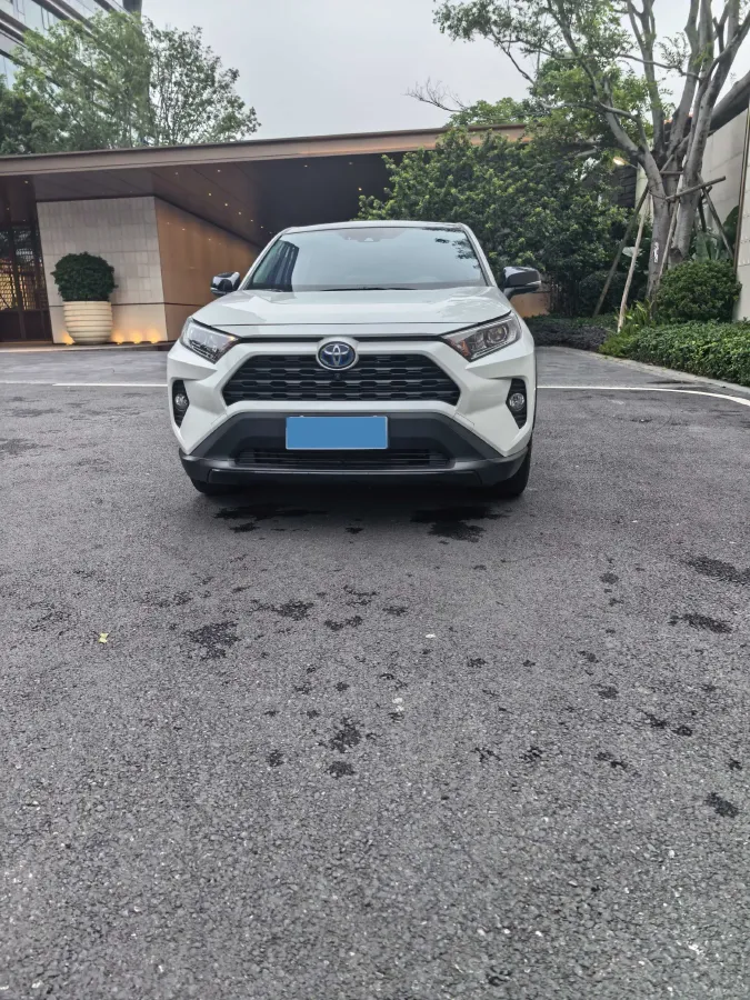 2021 Toyota RAV4 2.5L 178HP L4 E-CVT Hybrid,autocango,china used car exporter,china ev exporter,chinese used car exporter,chinese used ev exporter