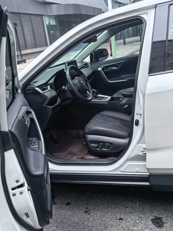 2021 Toyota RAV4 2.5L 178HP L4 E-CVT Hybrid,autocango,china used car exporter,china ev exporter,chinese used car exporter,chinese used ev exporter