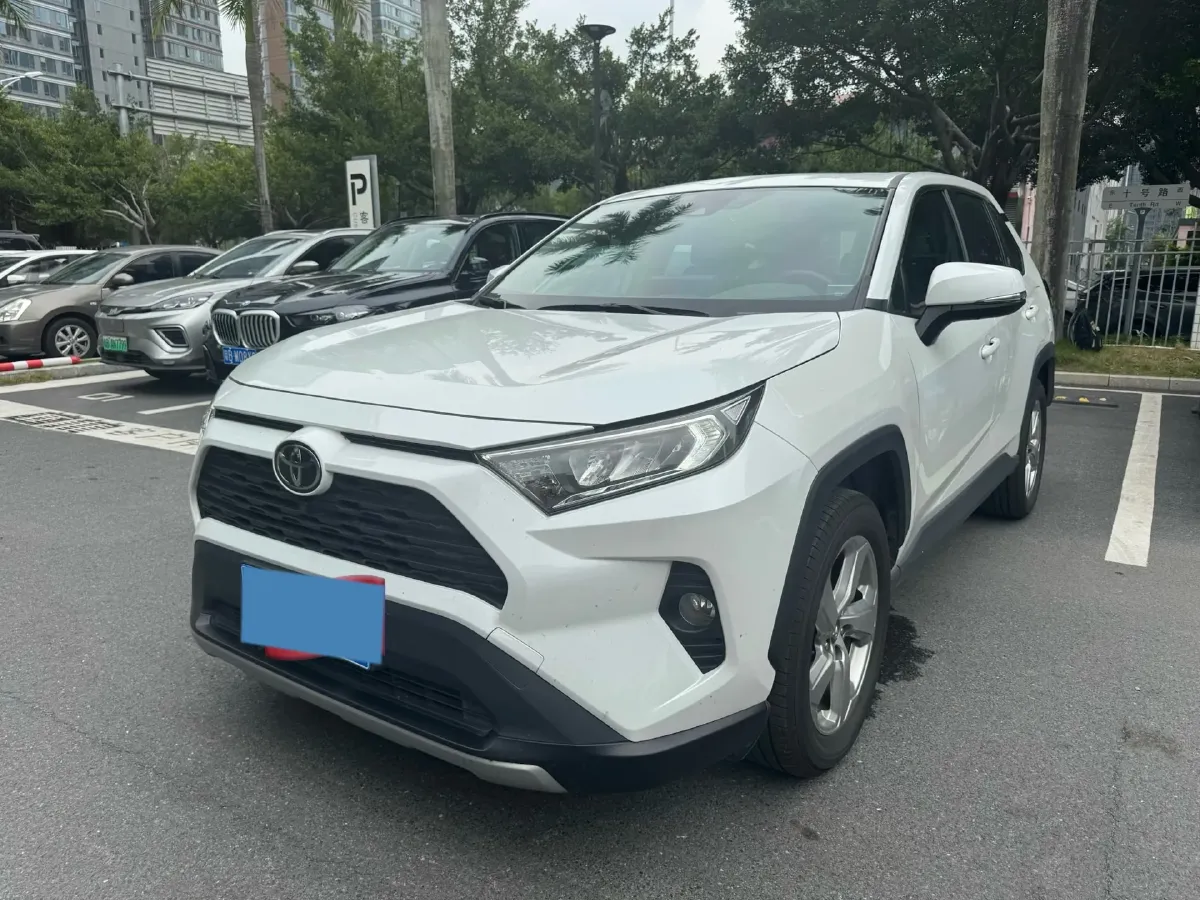 2021 Toyota RAV4 2.0L 171HP L4 CVT,autocango,china used car exporter,china ev exporter,chinese used car exporter,chinese used ev exporter
