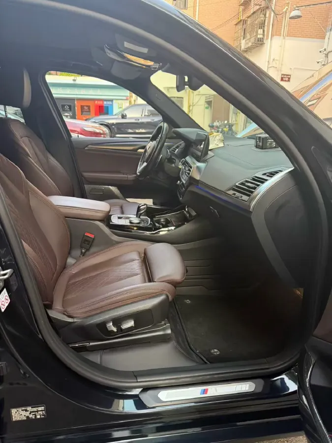 2022 BMW X3 2.0T 252HP L4 8AT,autocango,china used car exporter,china ev exporter,chinese used car exporter,chinese used ev exporter