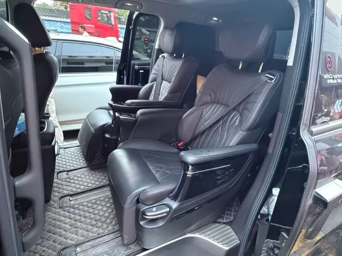 2024 GAC Trumpchi M8 2.0T 252HP L4 8AT,autocango,china used car exporter,china ev exporter,chinese used car exporter,chinese used ev exporter