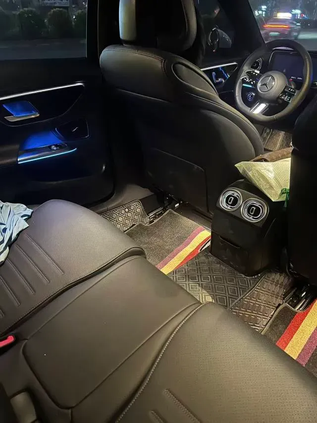 2024 Mercedes-Benz C Class 1.5T 204HP L4 9AT,autocango,china used car exporter,china ev exporter,chinese used car exporter,chinese used ev exporter