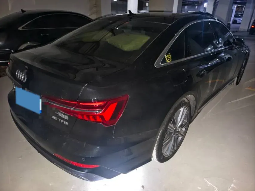 2023 Audi A6L 2.0T 245HP L4 7DCT,autocango,china used car exporter,china ev exporter,chinese used car exporter,chinese used ev exporter