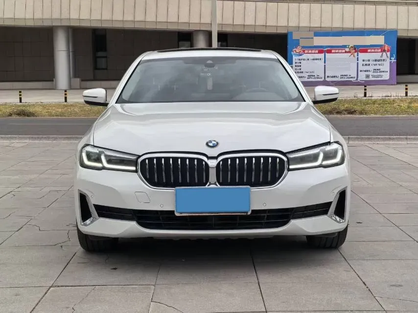 2021 BMW 5 Series 2.0T 252HP L4 8AT,autocango,china used car exporter,china ev exporter,chinese used car exporter,chinese used ev exporter