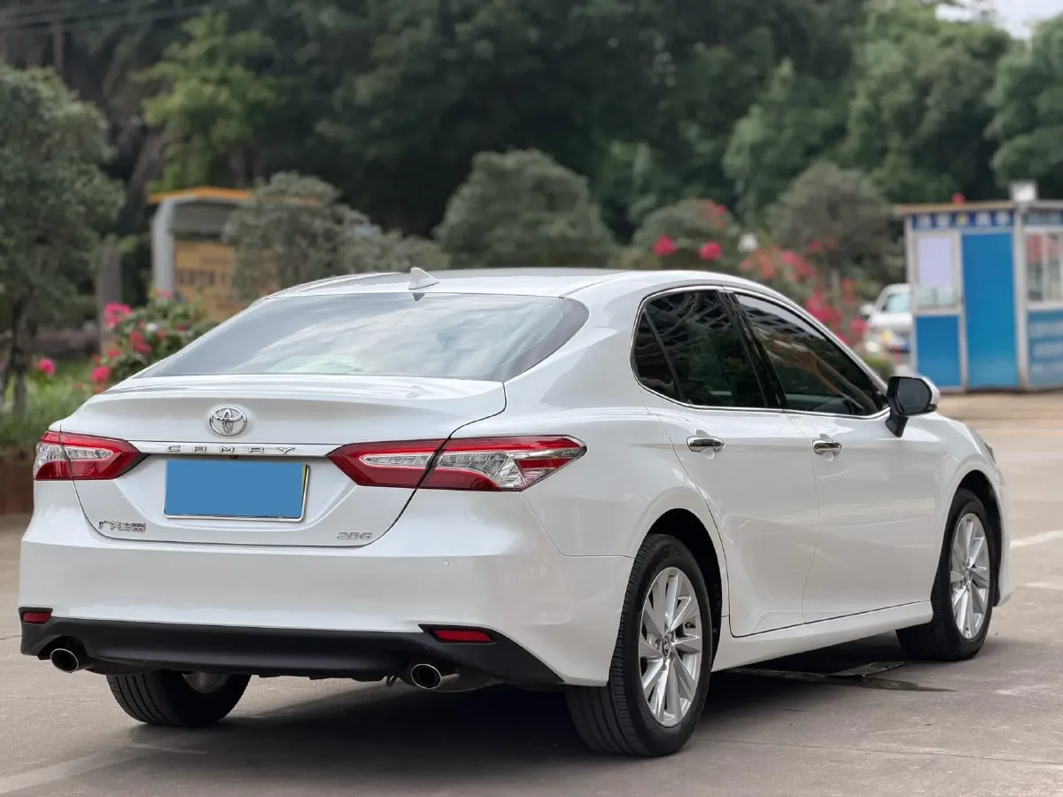 2021 Toyota Camry 2.0L 178HP L4 CVT,autocango,china used car exporter,china ev exporter,chinese used car exporter,chinese used ev exporter