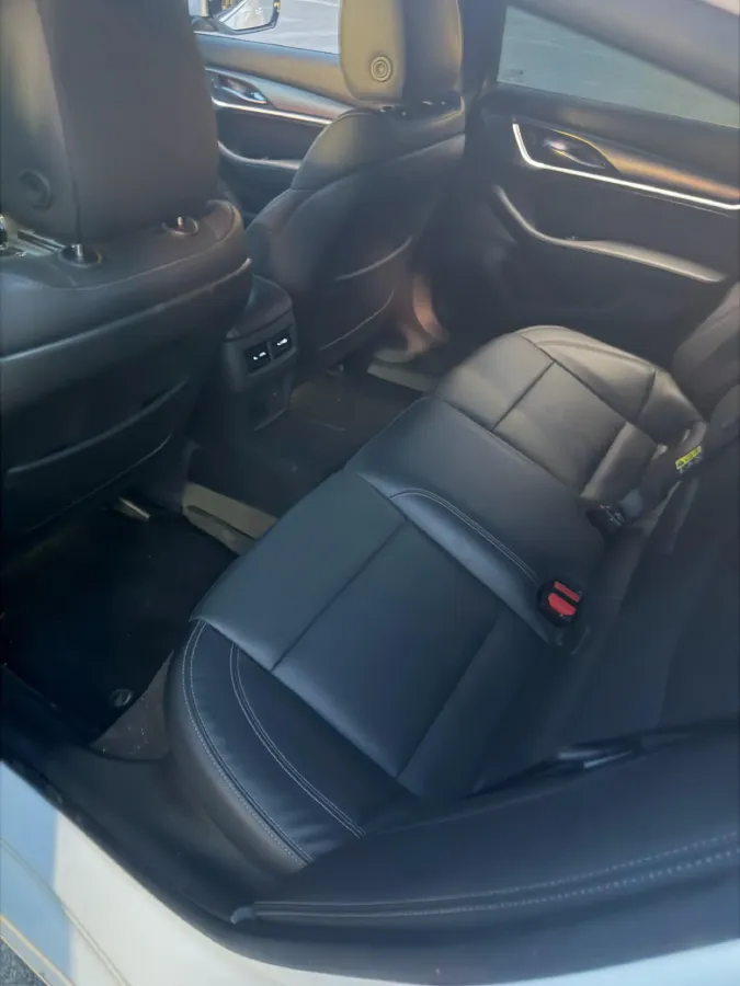 2022 Cadillac CT5 2.0T 237HP L4 10AT,autocango,china used car exporter,china ev exporter,chinese used car exporter,chinese used ev exporter