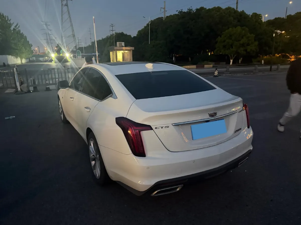 2022 Cadillac CT5 2.0T 237HP L4 10AT,autocango,china used car exporter,china ev exporter,chinese used car exporter,chinese used ev exporter