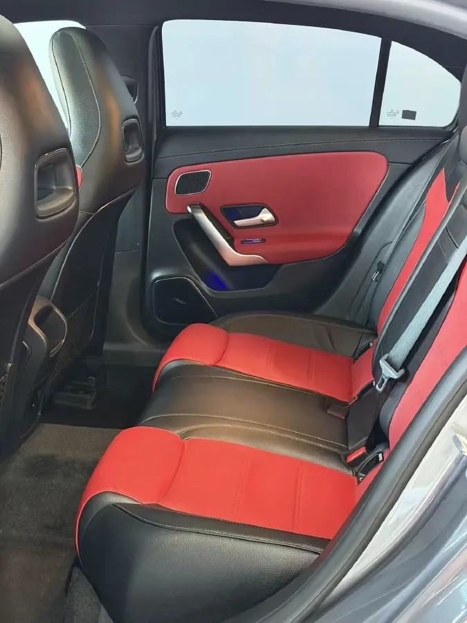 2020 Mercedes-Benz A AMG 2.0T 306HP L4 7DCT,autocango,china used car exporter,china ev exporter,chinese used car exporter,chinese used ev exporter