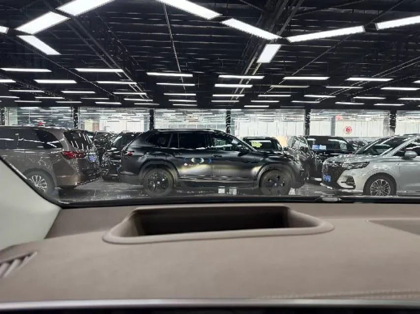 2023 Mercedes-Benz EQE SUV BEV 96.1KWH,autocango,china used car exporter,china ev exporter,chinese used car exporter,chinese used ev exporter
