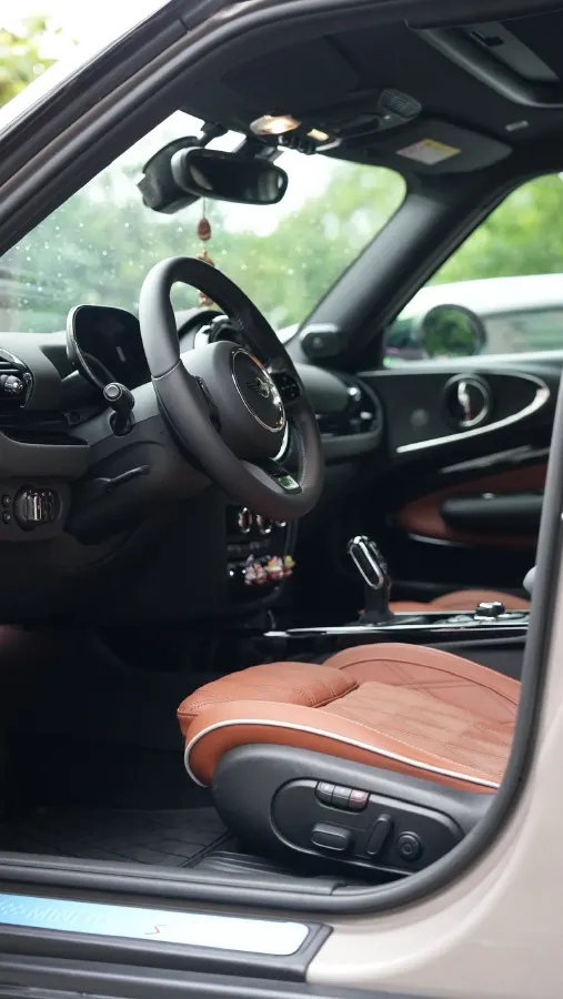 2023 MINI CLUBMAN 2.0T 178HP L4 7DCT,autocango,china used car exporter,china ev exporter,chinese used car exporter,chinese used ev exporter