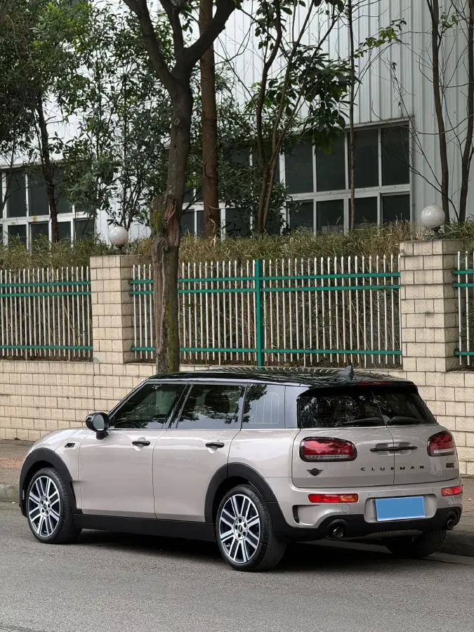 2023 MINI CLUBMAN 2.0T 178HP L4 7DCT,autocango,china used car exporter,china ev exporter,chinese used car exporter,chinese used ev exporter