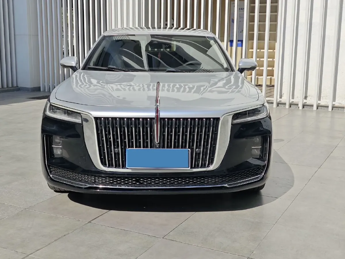 2020 HongQi H9 2.0T 252HP L4 7DCT,autocango,china used car exporter,china ev exporter,chinese used car exporter,chinese used ev exporter