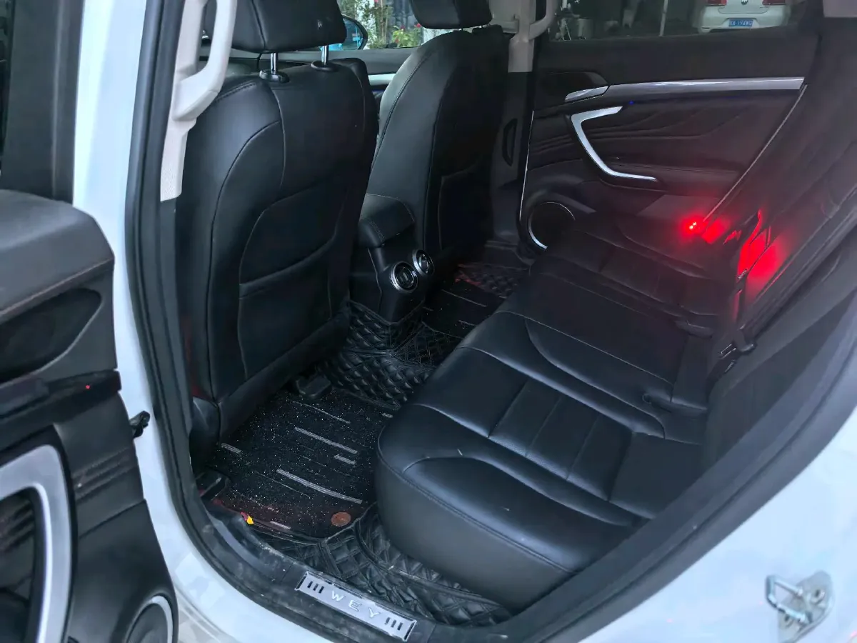 2017 WEY VV7 2.0T 234HP L4 7DCT,autocango,china used car exporter,china ev exporter,chinese used car exporter,chinese used ev exporter