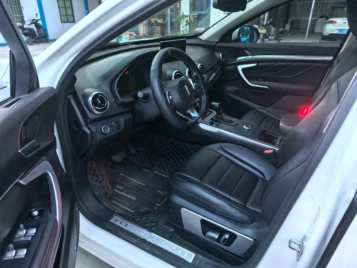 2017 WEY VV7 2.0T 234HP L4 7DCT,autocango,china used car exporter,china ev exporter,chinese used car exporter,chinese used ev exporter