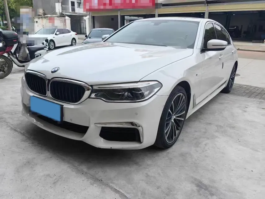 2020 BMW 5 Series 2.0T 252HP L4 8AT,autocango,china used car exporter,china ev exporter,chinese used car exporter,chinese used ev exporter