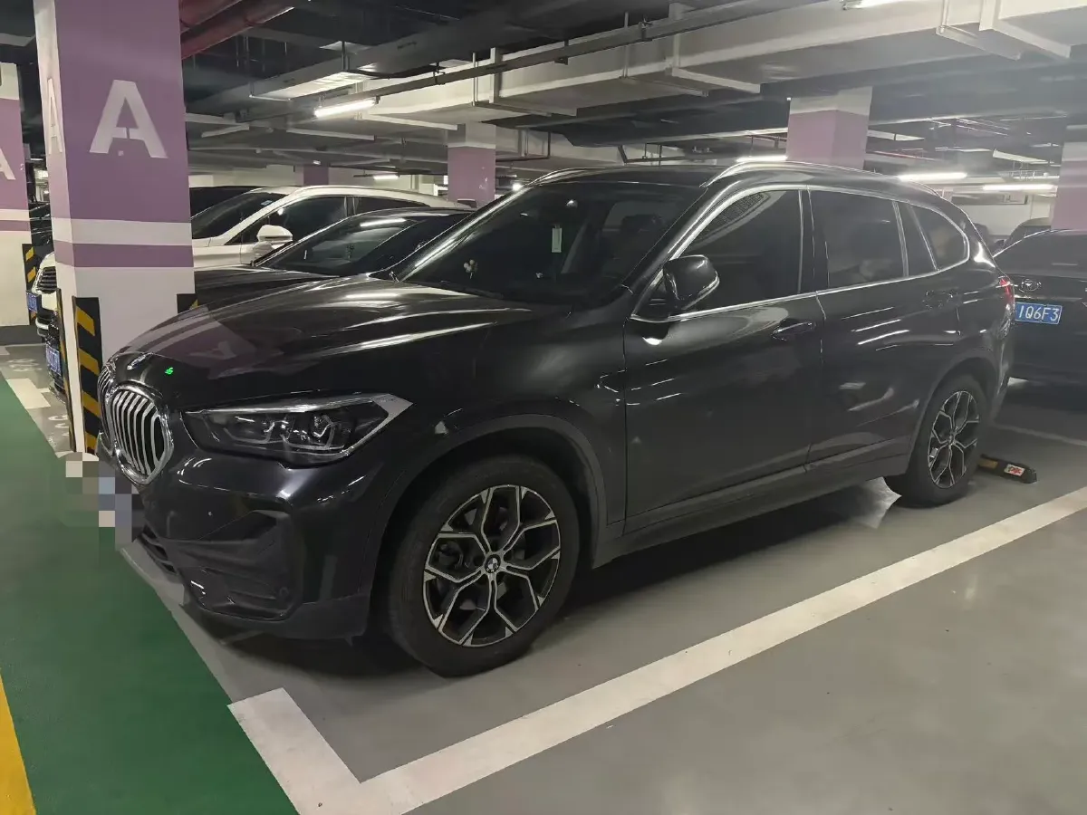 2022 BMW X1 2.0T 192HP L4 7DCT,autocango,china used car exporter,china ev exporter,chinese used car exporter,chinese used ev exporter