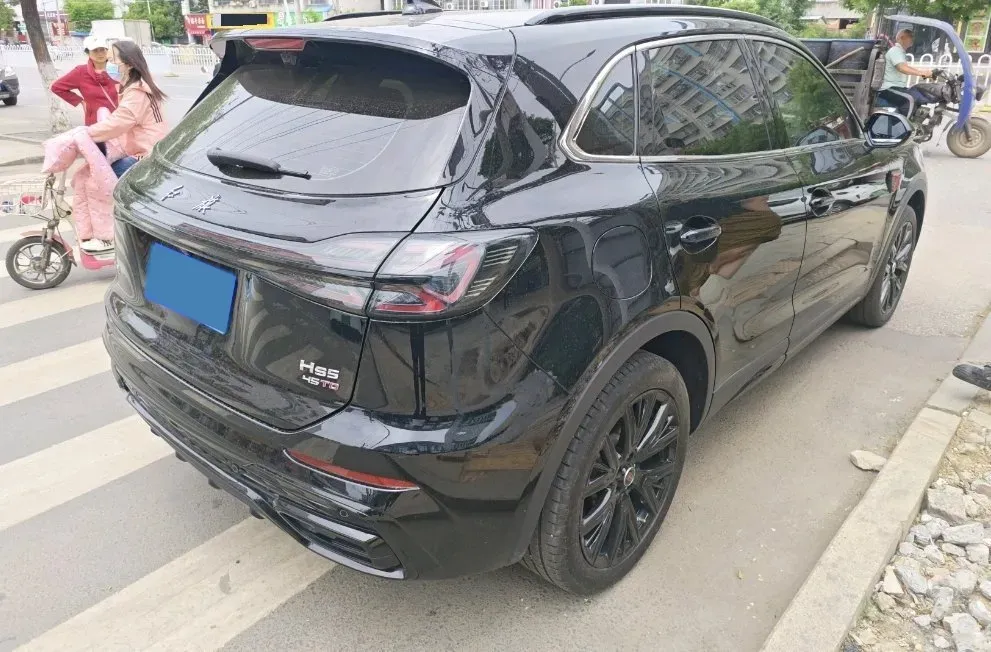 2025 HongQi HS5 2.0T 252HP L4 8AT,autocango,china used car exporter,china ev exporter,chinese used car exporter,chinese used ev exporter