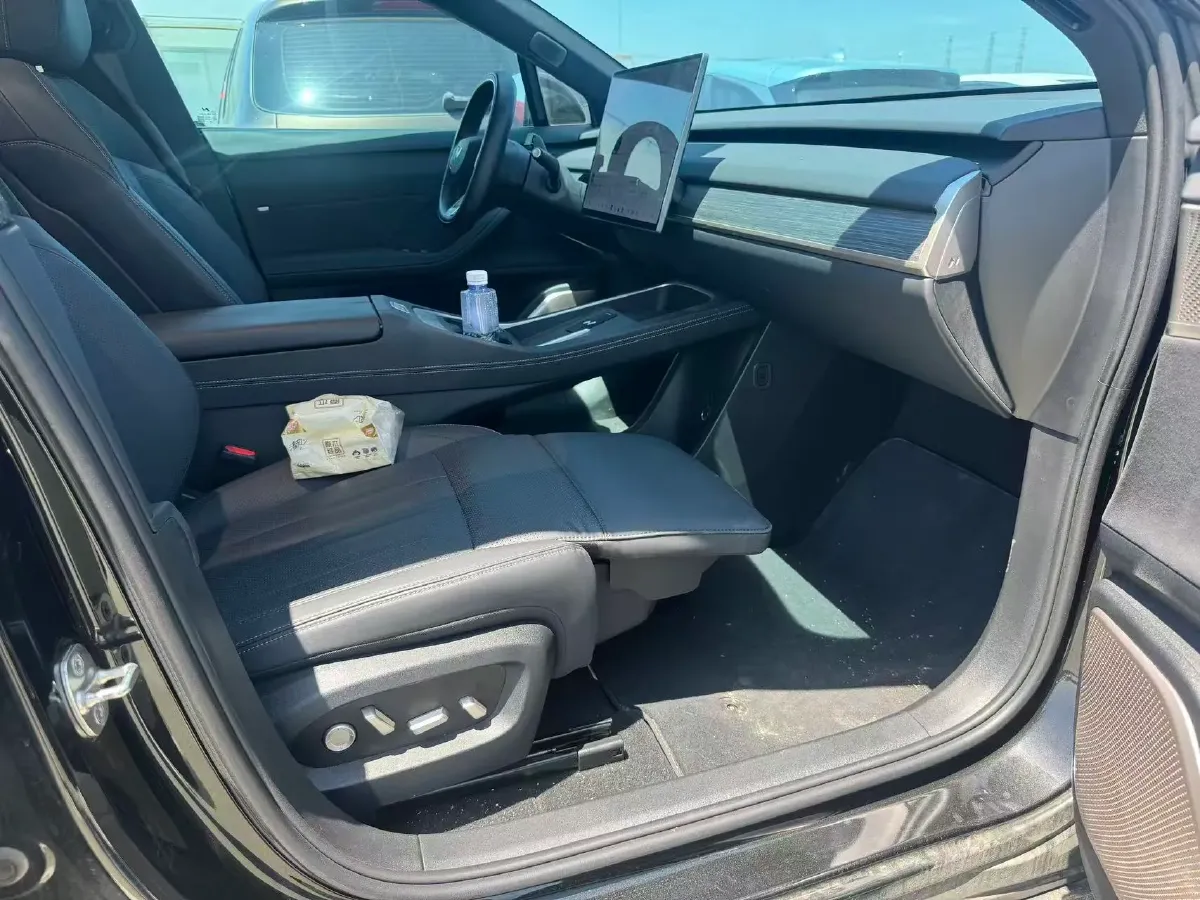 2024 ONVO L60 BEV 60KWH,autocango,china used car exporter,china ev exporter,chinese used car exporter,chinese used ev exporter