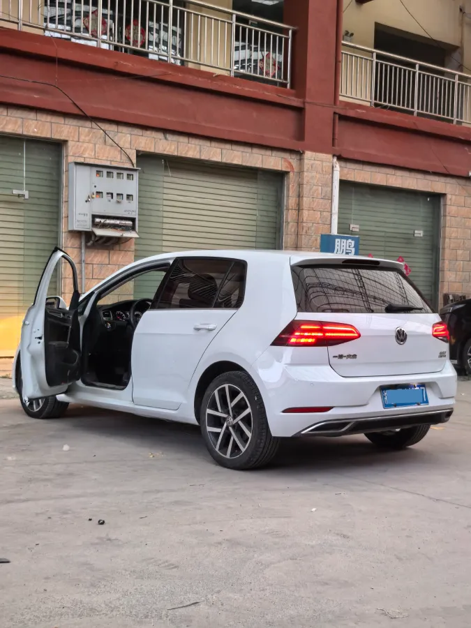 2018 Volkswagen Golf 1.4T 131HP L4 7DCT,autocango,china used car exporter,china ev exporter,chinese used car exporter,chinese used ev exporter