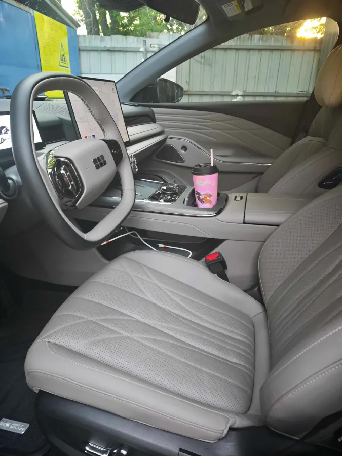 2025 Geely Galaxy Starshine 8 1.5L 112HP L4 1DHT PHEV,autocango,china used car exporter,china ev exporter,chinese used car exporter,chinese used ev exporter