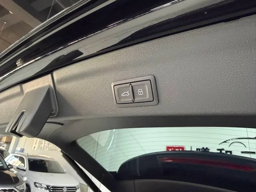 2022 Audi Q3 1.4T 150HP L4 7DCT,autocango,china used car exporter,china ev exporter,chinese used car exporter,chinese used ev exporter