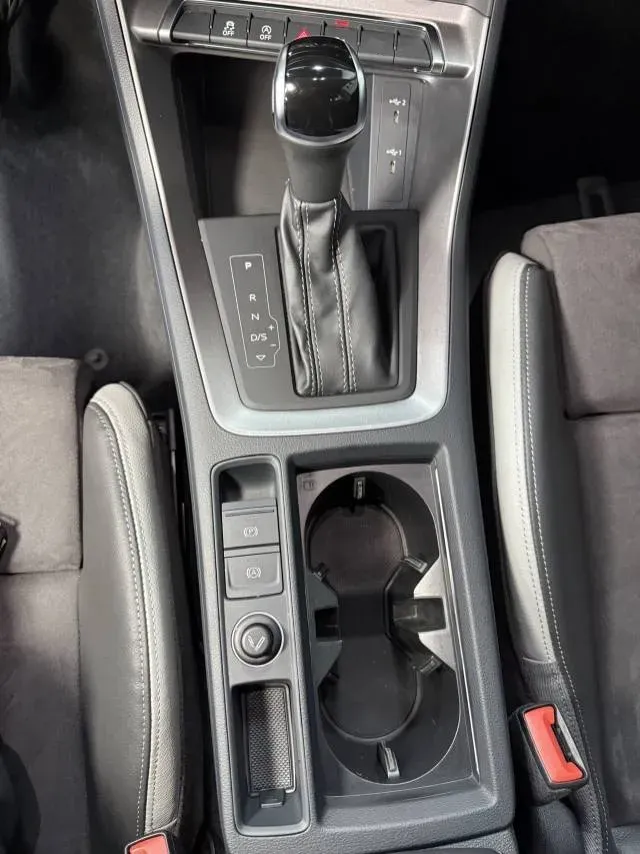 2022 Audi Q3 1.4T 150HP L4 7DCT,autocango,china used car exporter,china ev exporter,chinese used car exporter,chinese used ev exporter
