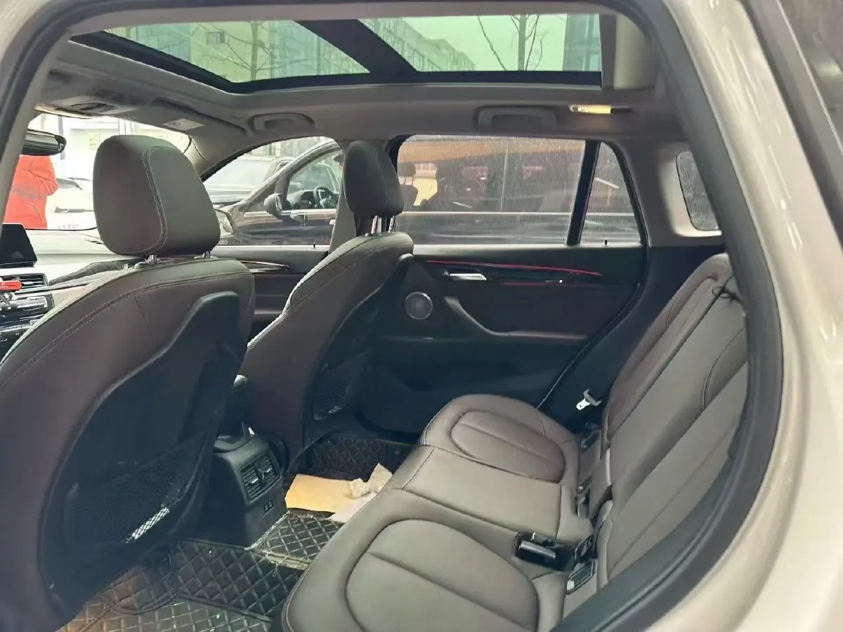 2021 BMW X1 1.5T 140HP L3 7DCT,autocango,china used car exporter,china ev exporter,chinese used car exporter,chinese used ev exporter