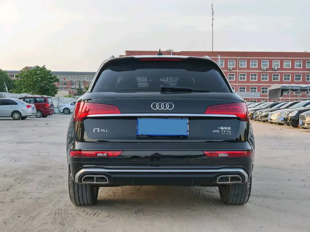 2020 Audi Q5L 2.0T 252HP L4 7DCT,autocango,china used car exporter,china ev exporter,chinese used car exporter,chinese used ev exporter