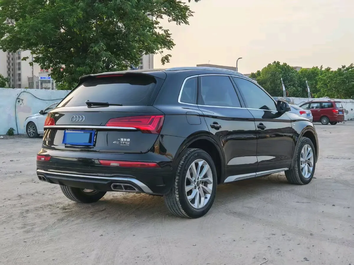 2020 Audi Q5L 2.0T 252HP L4 7DCT,autocango,china used car exporter,china ev exporter,chinese used car exporter,chinese used ev exporter