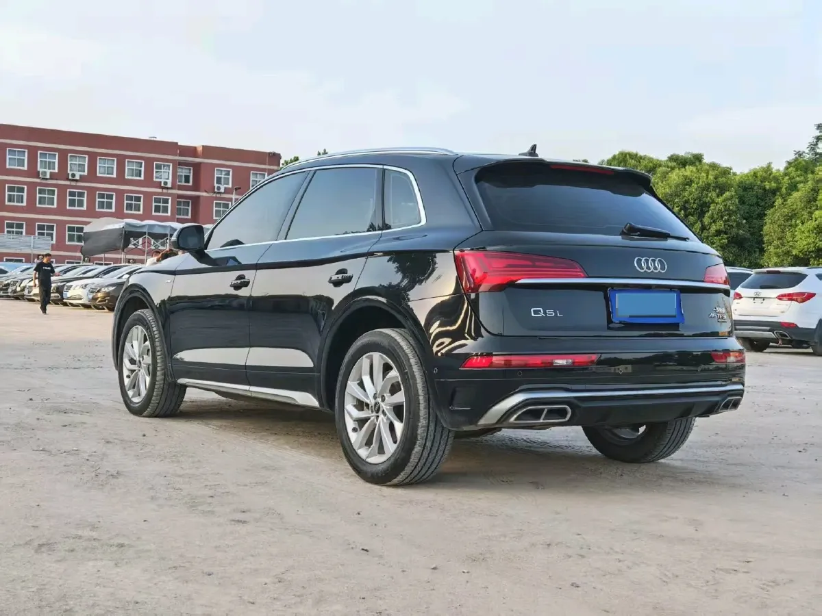 2020 Audi Q5L 2.0T 252HP L4 7DCT,autocango,china used car exporter,china ev exporter,chinese used car exporter,chinese used ev exporter
