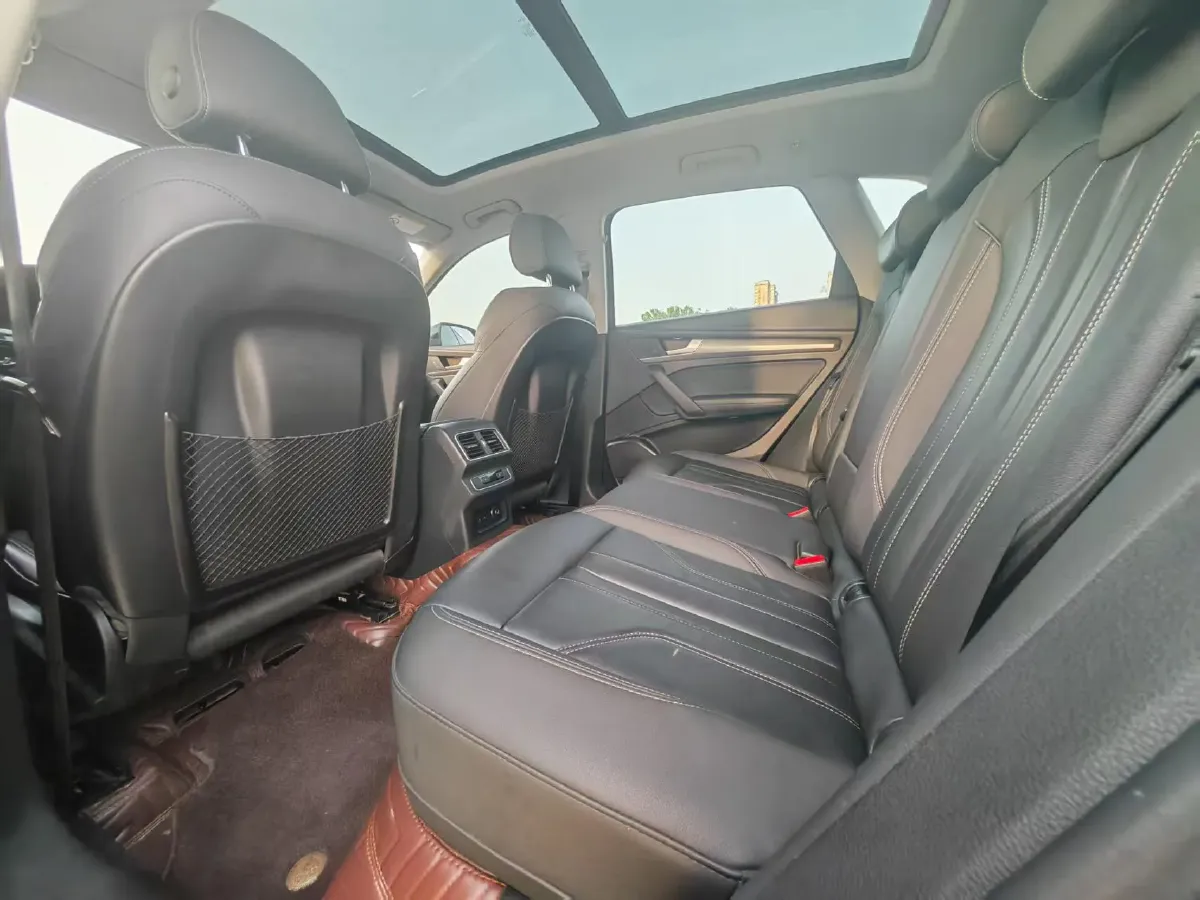 2020 Audi Q5L 2.0T 252HP L4 7DCT,autocango,china used car exporter,china ev exporter,chinese used car exporter,chinese used ev exporter