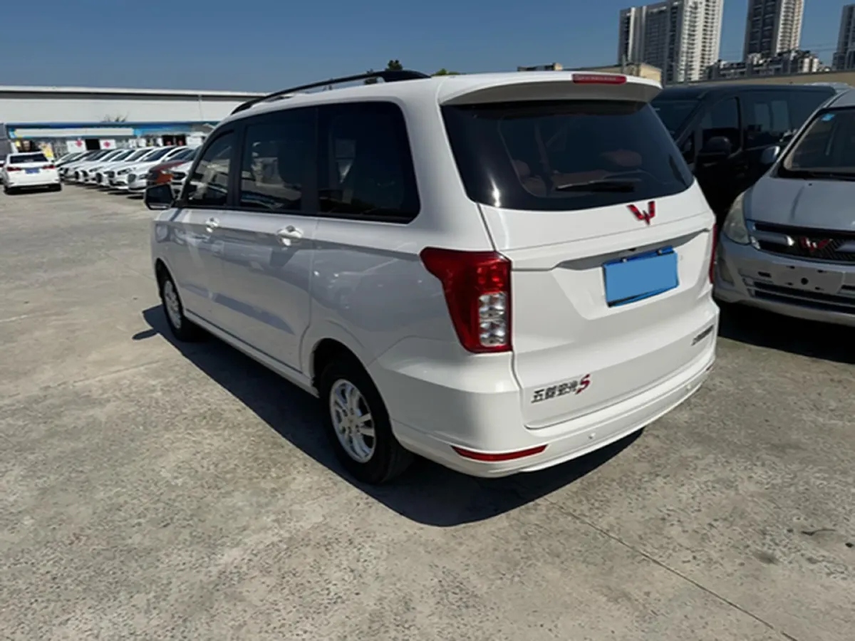 2019 WuLing HongGuang 1.5L 99HP L4 6MT,autocango,china used car exporter,china ev exporter,chinese used car exporter,chinese used ev exporter