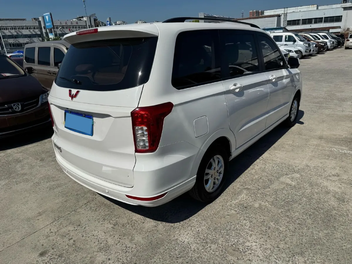 2019 WuLing HongGuang 1.5L 99HP L4 6MT,autocango,china used car exporter,china ev exporter,chinese used car exporter,chinese used ev exporter
