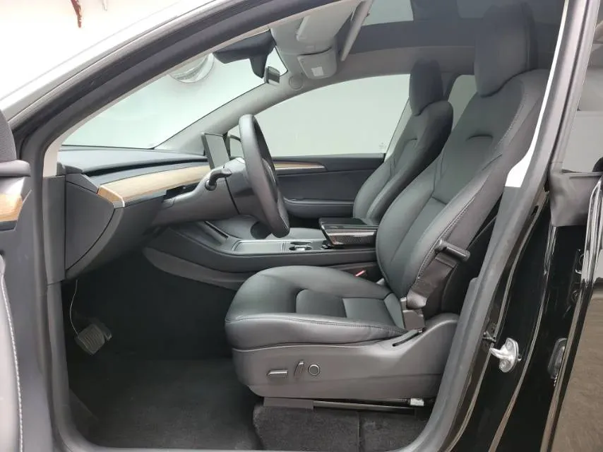 2021 Tesla Model Y BEV 60KWH,autocango,china used car exporter,china ev exporter,chinese used car exporter,chinese used ev exporter