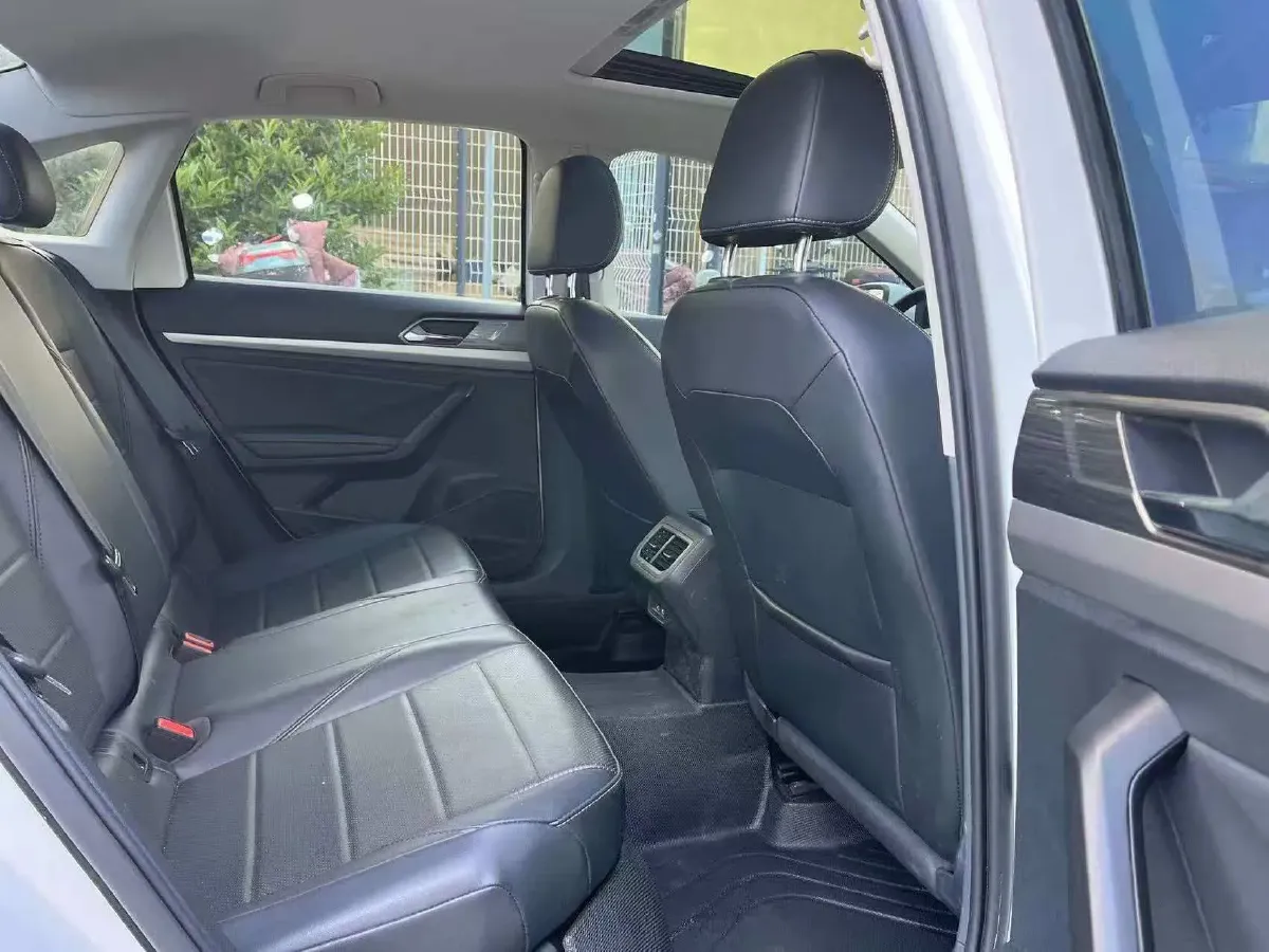 2019 Volkswagen Lavida 1.5L 113HP L4 6AT,autocango,china used car exporter,china ev exporter,chinese used car exporter,chinese used ev exporter