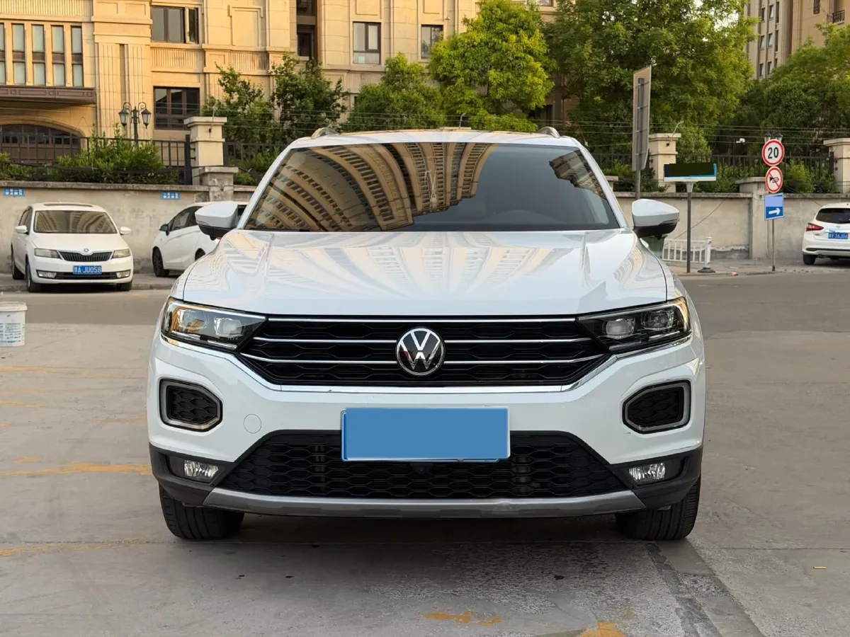 2021 Volkswagen T-Roc 1.4T 150HP L4 7DCT,autocango,china used car exporter,china ev exporter,chinese used car exporter,chinese used ev exporter