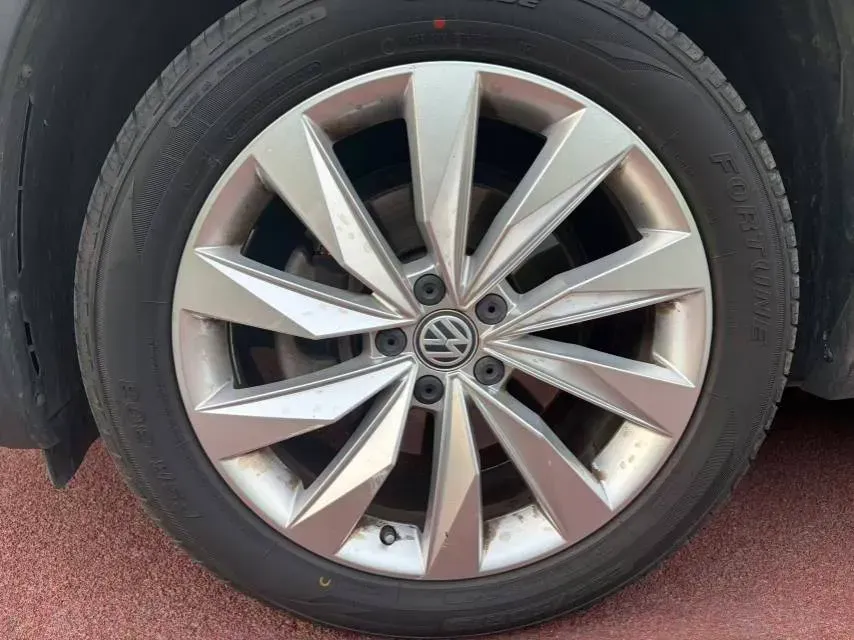 2020 Volkswagen Tayron 2.0T 186HP L4 7DCT,autocango,china used car exporter,china ev exporter,chinese used car exporter,chinese used ev exporter