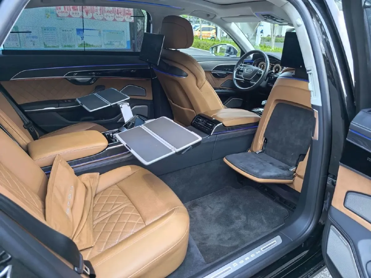 2022 Audi A8 3.0T 340HP V6 8AT,autocango,china used car exporter,china ev exporter,chinese used car exporter,chinese used ev exporter