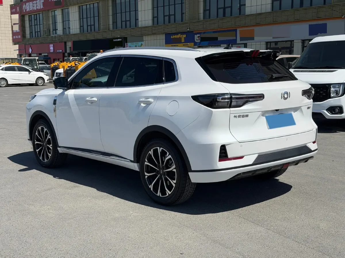 2025 ChangAn QiYuan Q05 Classic 1.5L 98HP L4 E-CVT PHEV 18.4KWH,autocango,china used car exporter,china ev exporter,chinese used car exporter,chinese used ev exporter