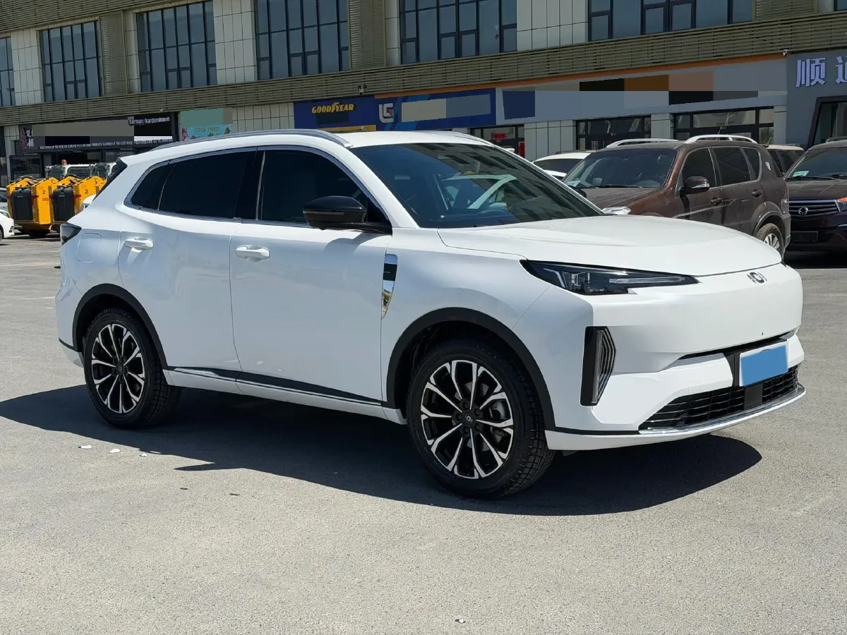 2025 ChangAn QiYuan Q05 Classic 1.5L 98HP L4 E-CVT PHEV 18.4KWH,autocango,china used car exporter,china ev exporter,chinese used car exporter,chinese used ev exporter
