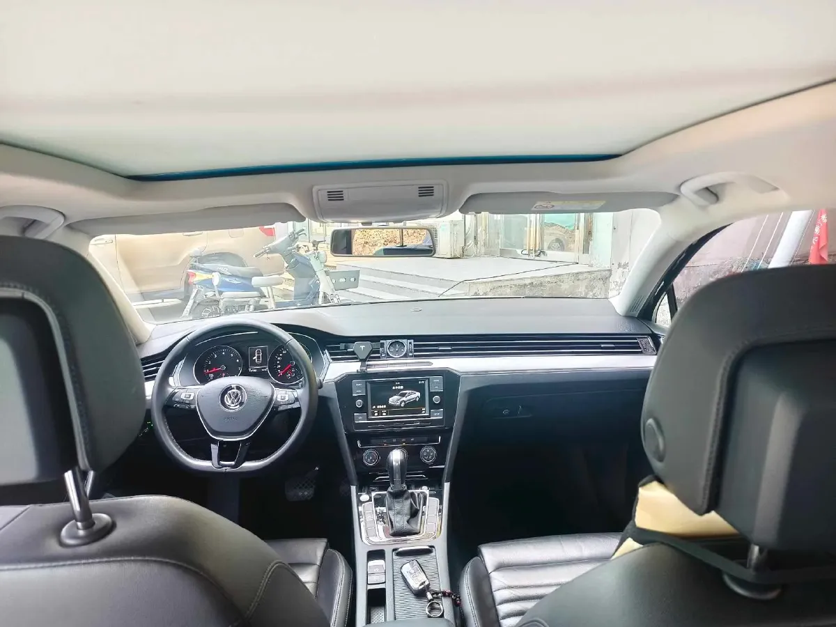 2018 Volkswagen Magotan 1.4T 150HP L4 7DCT,autocango,china used car exporter,china ev exporter,chinese used car exporter,chinese used ev exporter